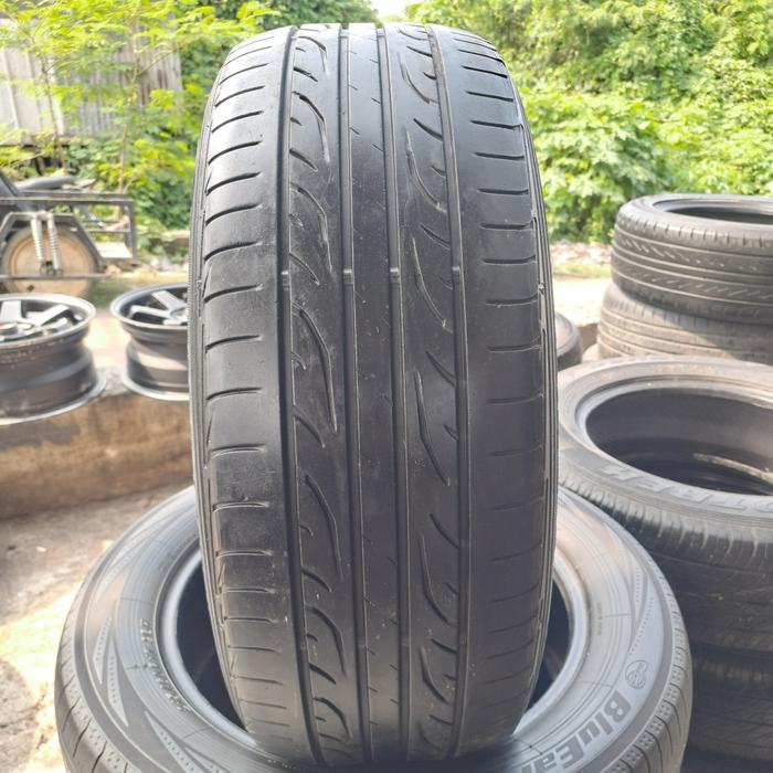 BAN DUNLOP SP SPORT LM704 215/55 R17