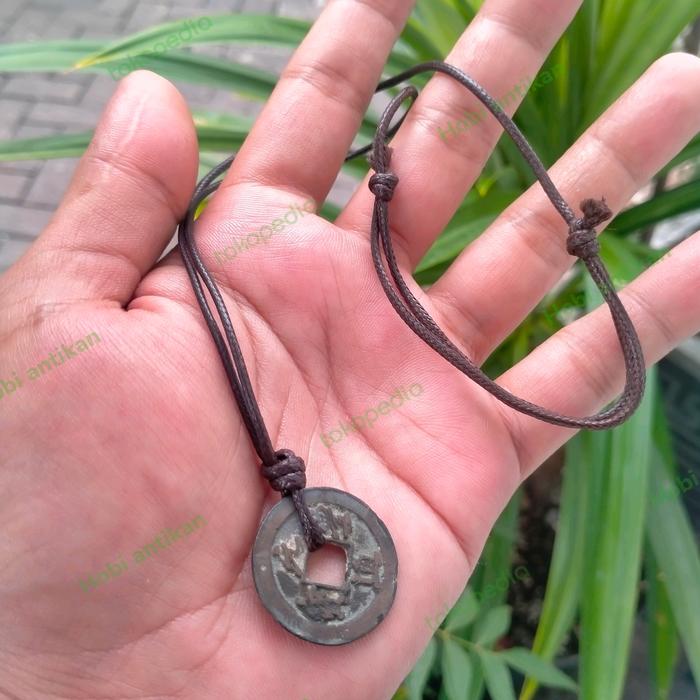 Kalung koin gobog cina temuan