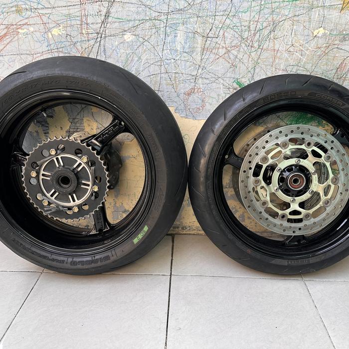 velg cbr250rr bekas cbr1000rr, include disk yutaka dan ban michelin