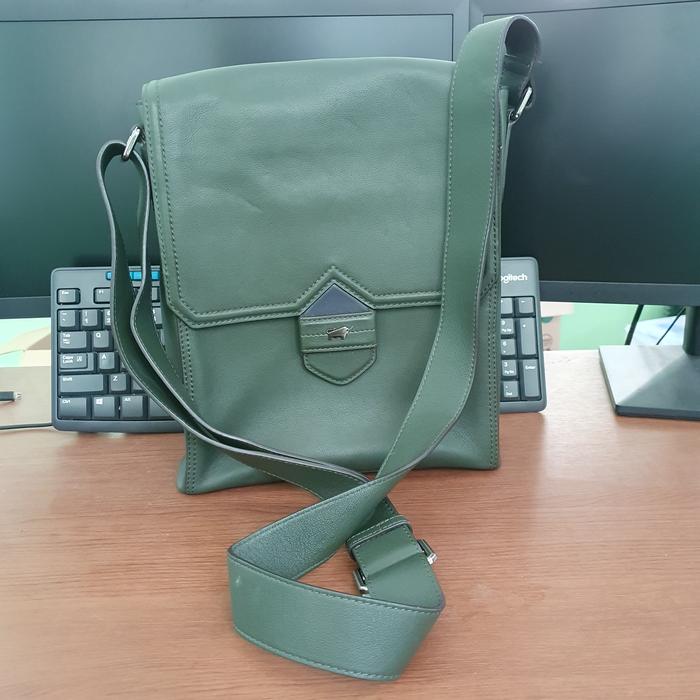 Tas Kulit Selempang Pria Braun Buffel Bahaus 52 Original Bag Preloved