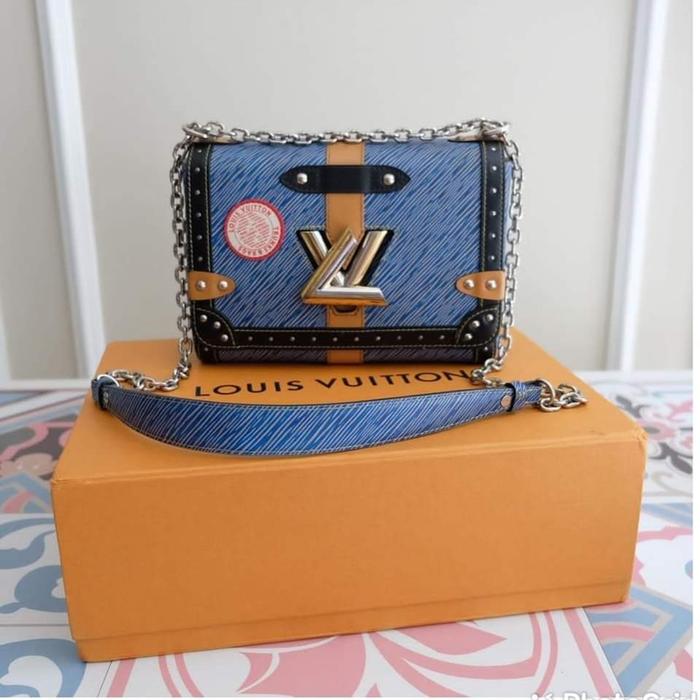 LOUIS VUITTON TWIST MM EPI SU TR DE.