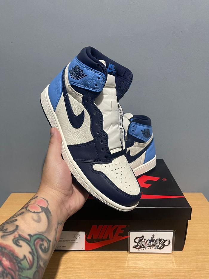 Air Jordan 1 High Obsidian