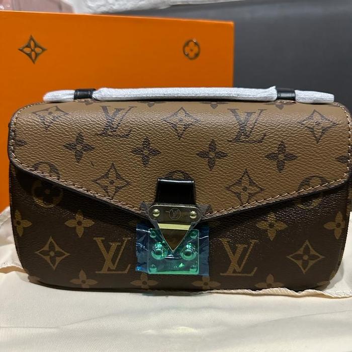 Tas wanita Import Metis Kulit Asli Microchip