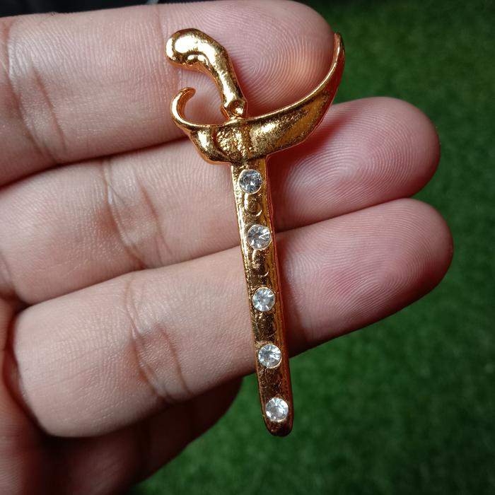 Bros Pin Kuningan Sari Model Keris Istimewa