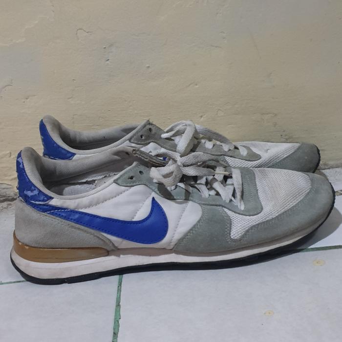 Nike internationalist original