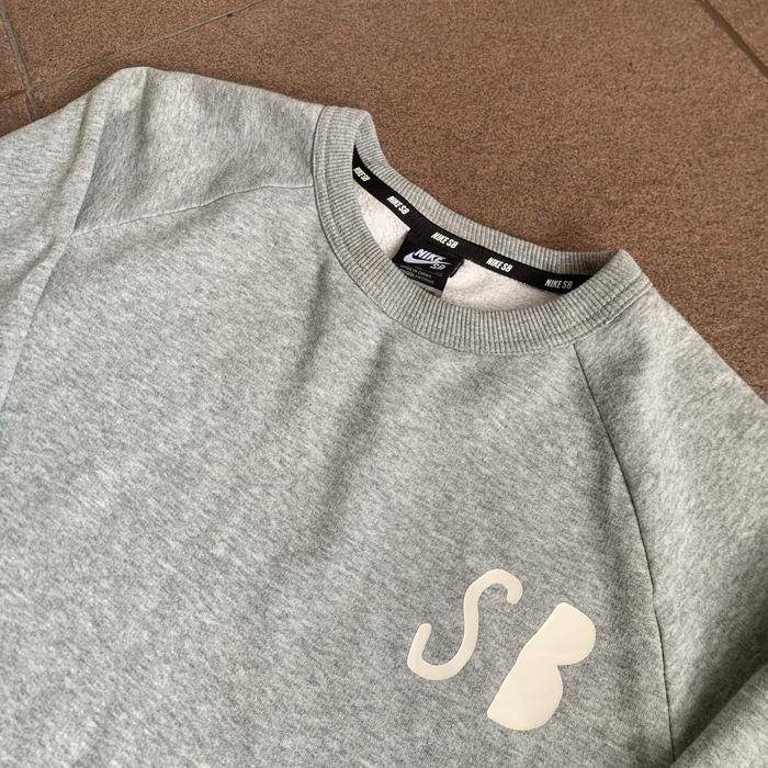 crewneck nike vintage