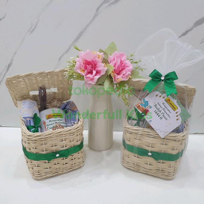 hampers lebaran murah ready stok/hampers pengajian/souvenir sajadah travel mug/souvenir pengajian me