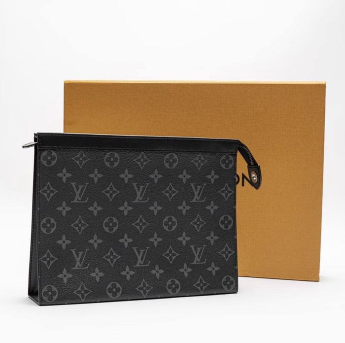 Pochette Voyage MM Monogram