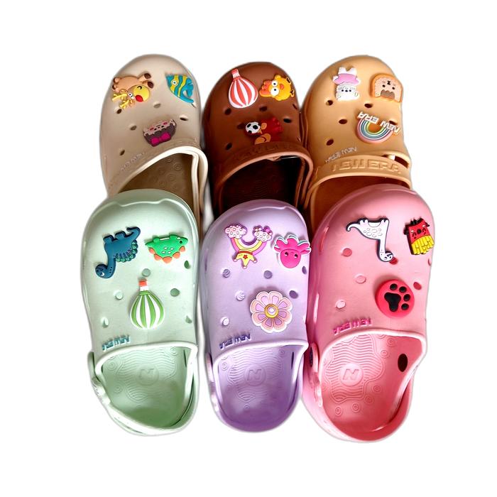 Sandal bakpao anak cewek dari New Era