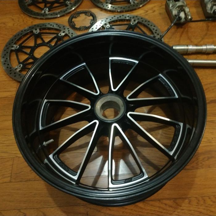 velg proarm limbah moge ducati diavel set depan belakang