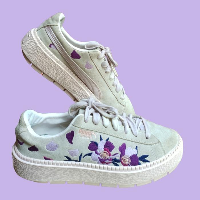 Puma Suede Platform Trace Flowery Trainers original second