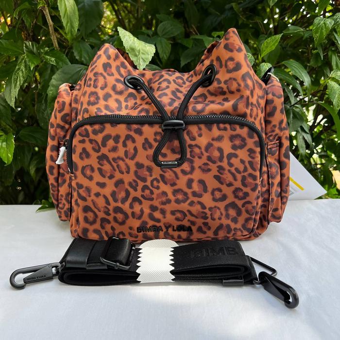 bima y Lola Bucket Sling Bag Print Multi