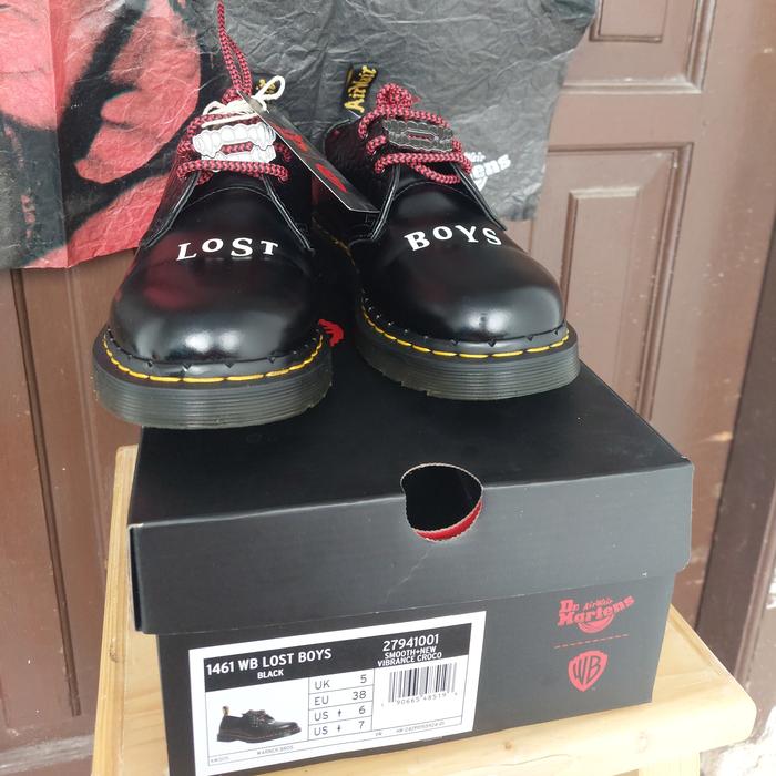 dr martens 1461 lost boys size 38 original