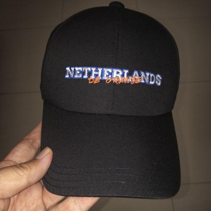 topi timnas Belanda