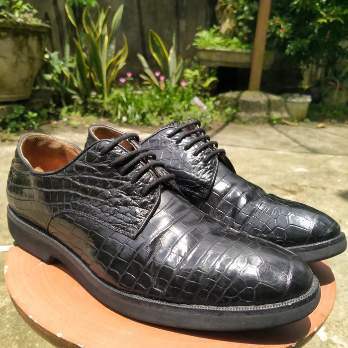 Sepatu Second Pantofel Kulit Croco Tapak Vibram Size 38