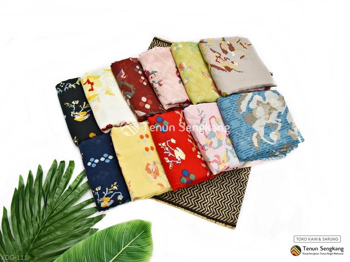 Jilbab Hijab Kerudung Motif Bunga Lagosi Bugis Voal Premium Segiempat