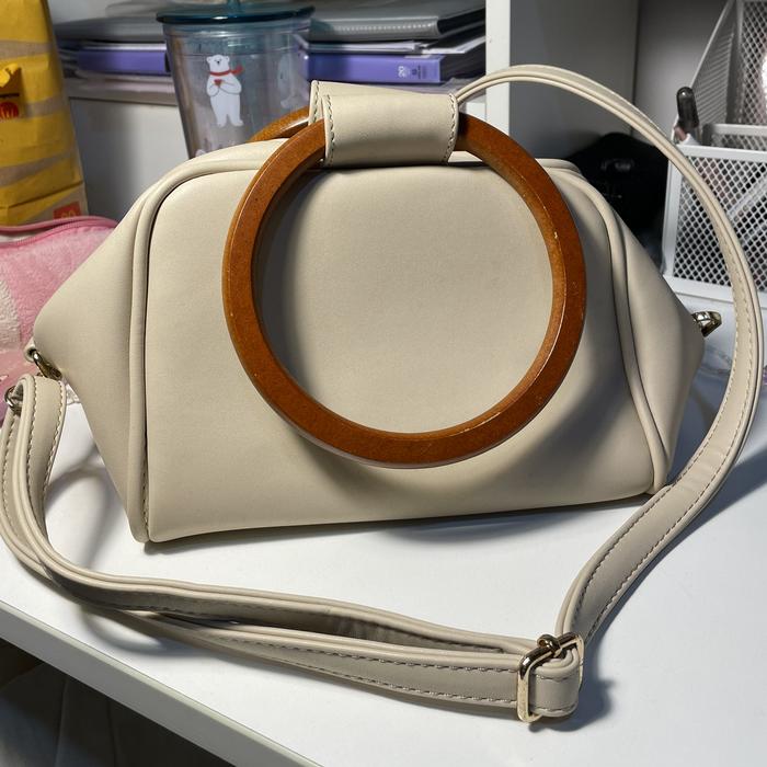 Preloved Tas Wanita Cream Beige Netral Hand Shoulder Bag Party Pesta