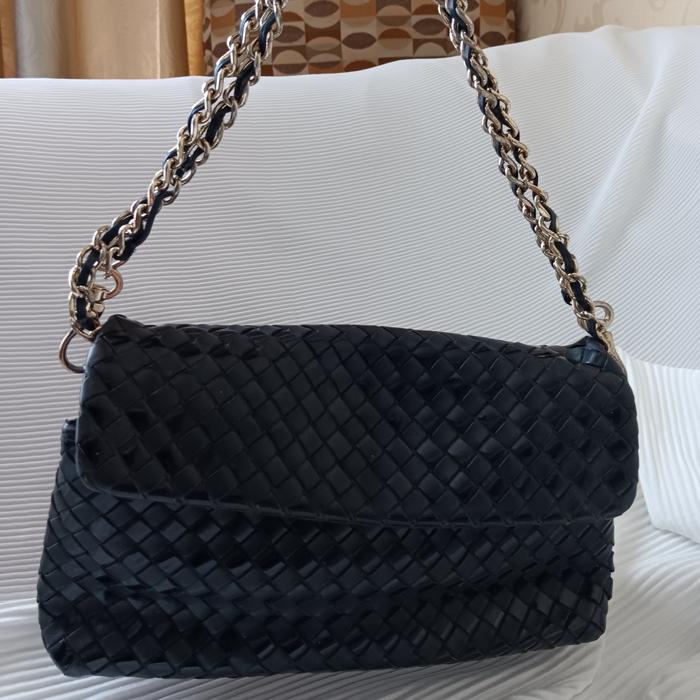 Helena Rubinstein sling kulit