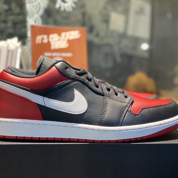 Nike Air Jordan 1 Low Alternate Bred Size US 13