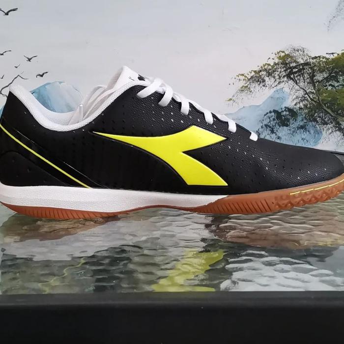 DIADORA PICHICHI 5 IDR