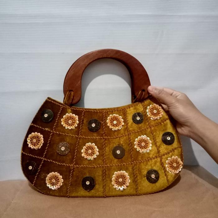 Tas coklat kondangan mute"