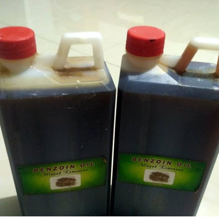 Benzoil oil / Minyak kemenyan