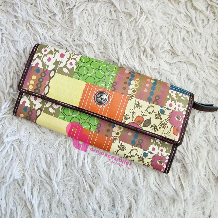 VGC Fossil Weekender Flap Clutch Long Wallet