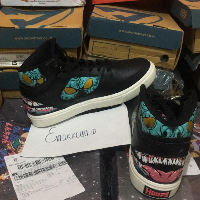SEPATU AEROSTREET X AJIWAL