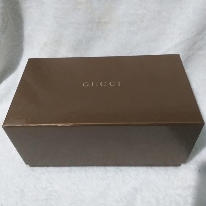 Kotak kacamata Gucci