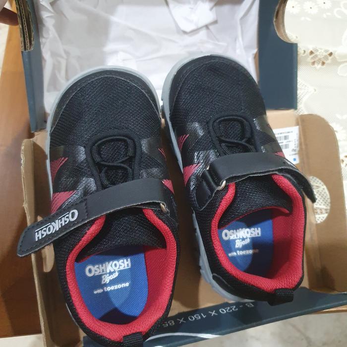 sepatu anak osh kosh