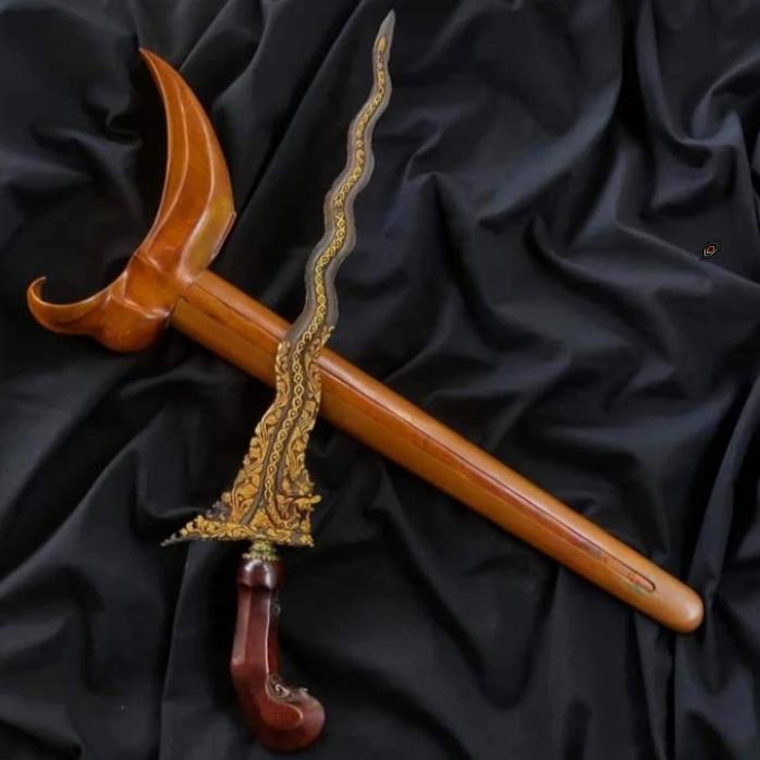 Keris Nogo Sosro Sabuk Inten Luk 11 Kinatah Emas Tangguh Majapait