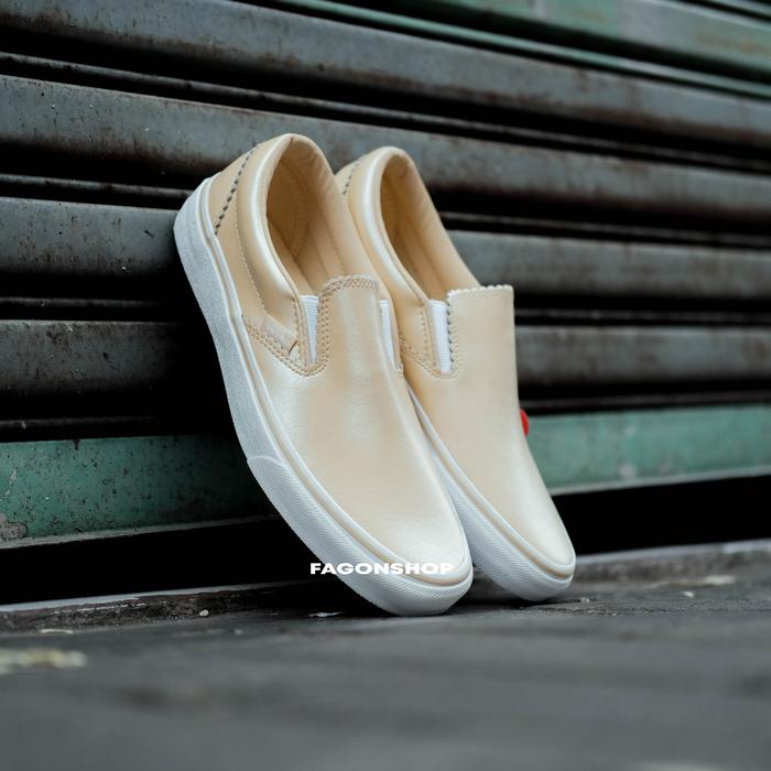 VANS SLIP-ON PEARL LEATHER GOLD CLASSIC ORIGINAL 100% - BNIB