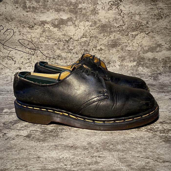 Size 39. dr martens 1461 black nappa not smooth made in england second