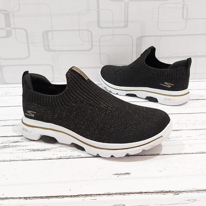 Sepatu Wanita Skechers Gowalk 5 Enlighten / Sepatu Slip On Skechers