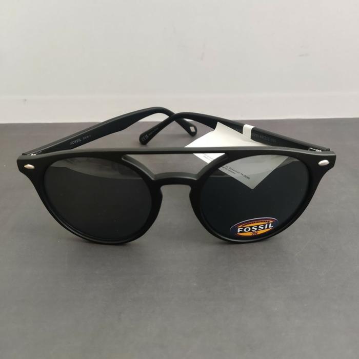 Fossil Sunnies With Box Pengganti