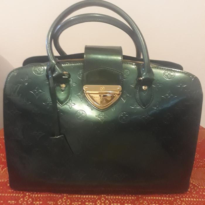 Tas wanita branded vernish import preloved like new 495 jadi 395