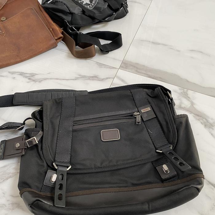 tumi sling bag original alpha bravo tas kerja messenger hitam leather