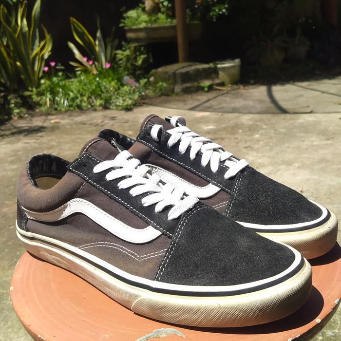 Sepatu Second Casual Vans Low Size 42 ke 43 Insole 27 cm