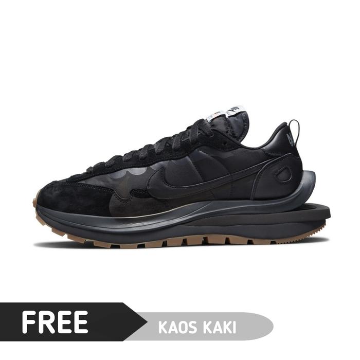 Sacai x Vaporwaffle Black Gum