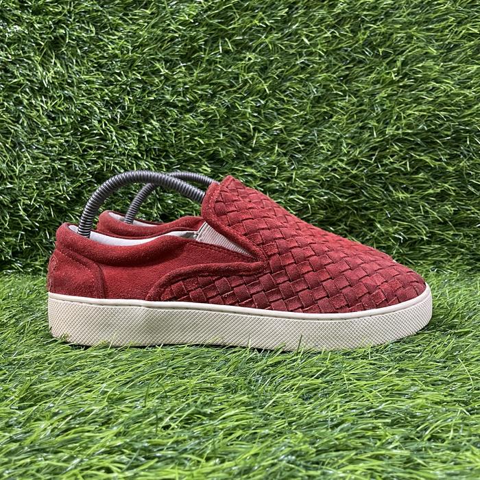 sepatu bottega veneta