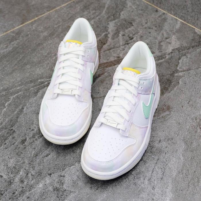 Dunk Low Pastel Paisley