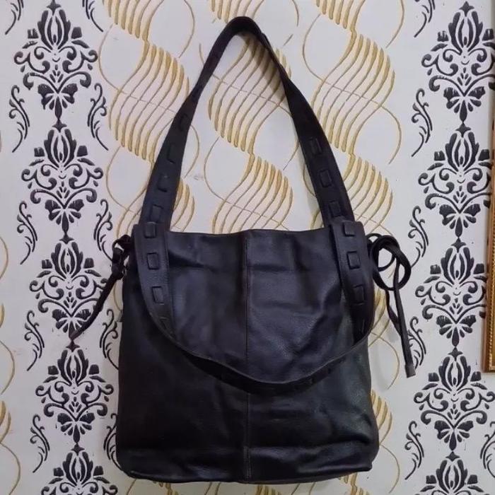 TAS KULIT FERRAGAMO
