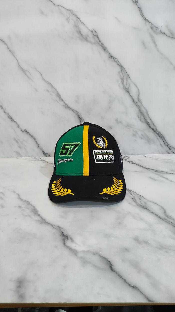 Rabbit and Wheels Topi Orphams