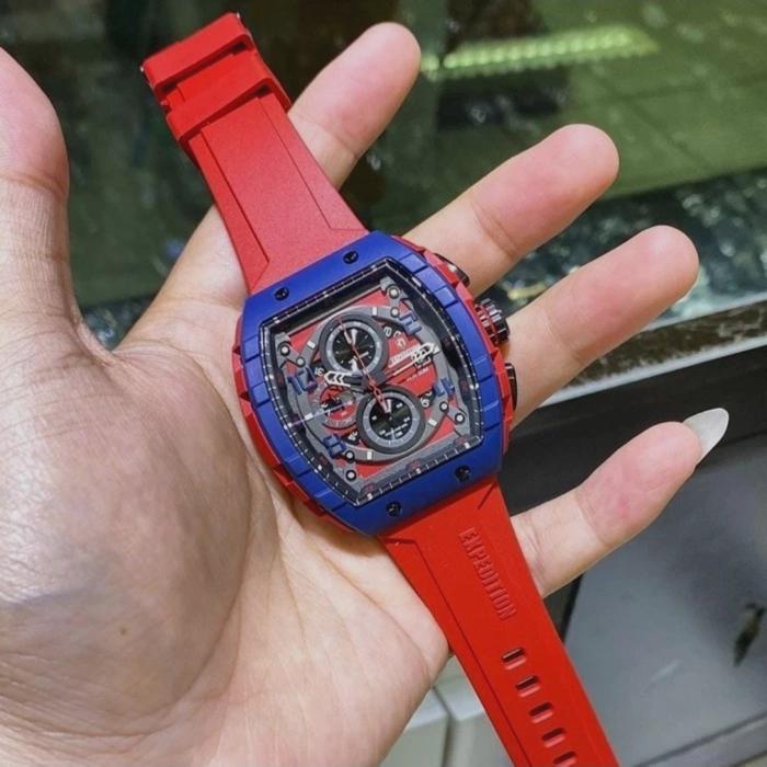 expedition E 6782 red blue