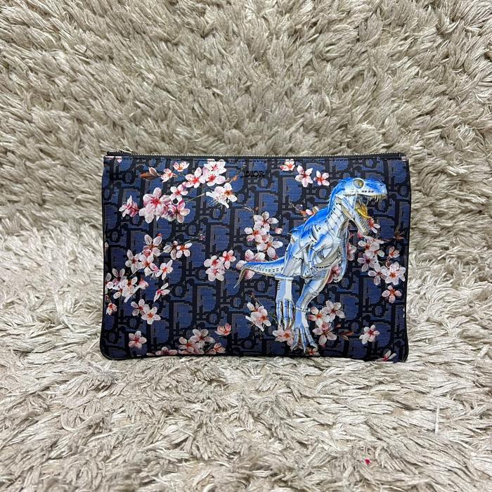 DIOR SORAYAMA CLUTCH AUTHENTIC ORIGINAL 100%