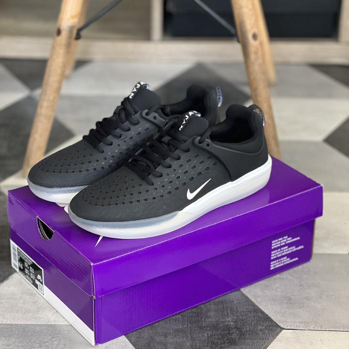 Nike SB NYJAH 3 black white