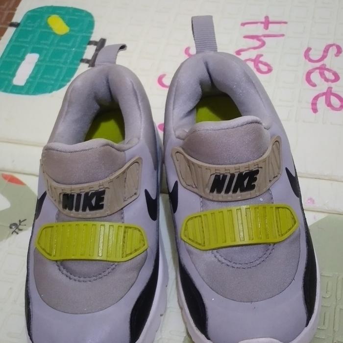 Sepatu anak Nike AirMax Original Size 26, made in Vietnam