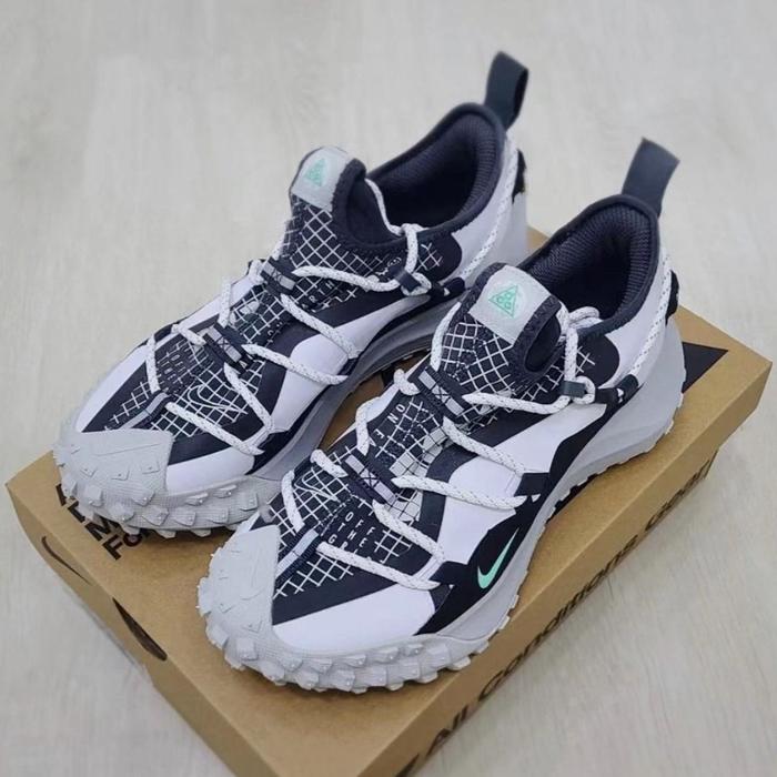 Sepatu Nike ACG Mountain Fly Low SE Original