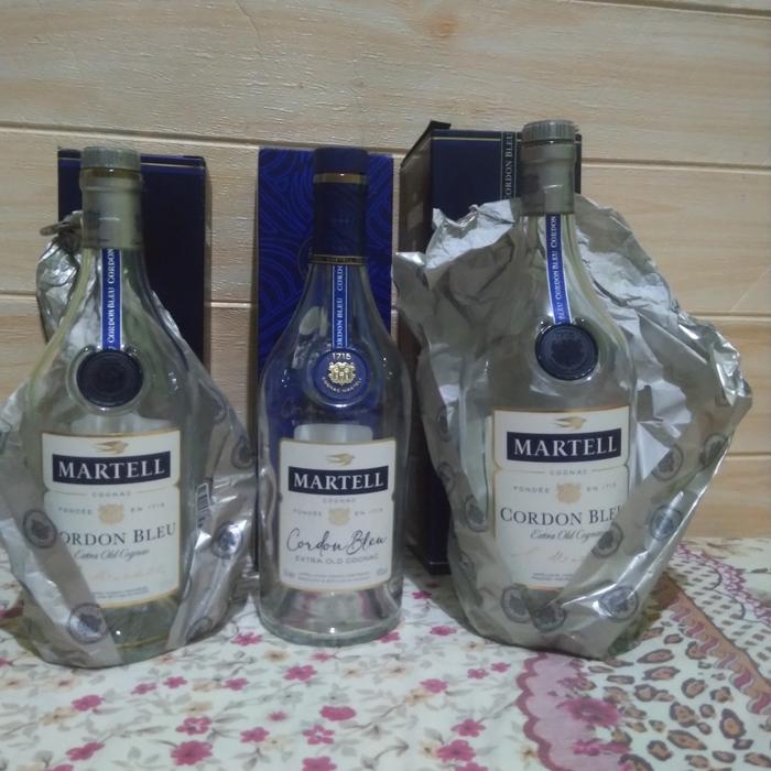 botol bekas_MARTEL CORDON BLUE+ dus