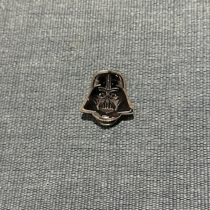 Preloved Enamel Pin Darth Vader Star Wars